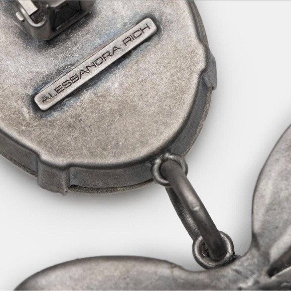 Alessandra Rich crystal embellished pearl drop earrings featuring bow - Picture 2 of 6